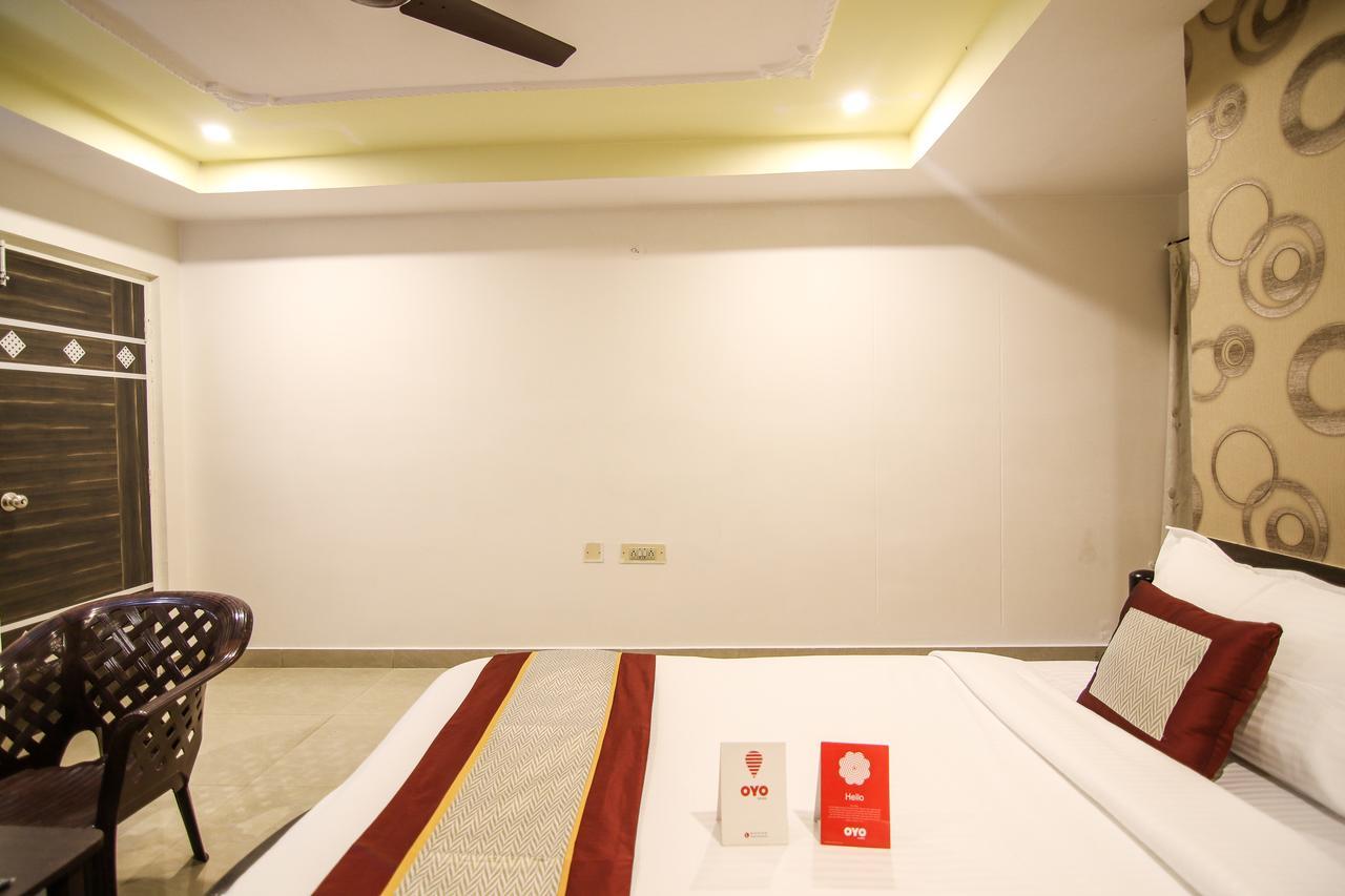 Oyo 9207 Chakri Guest House Visakhapatnam Exterior foto